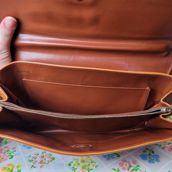 Mastercraft tan flap bag 1970s retro envelope clutch bag - Picture 7 of 16
